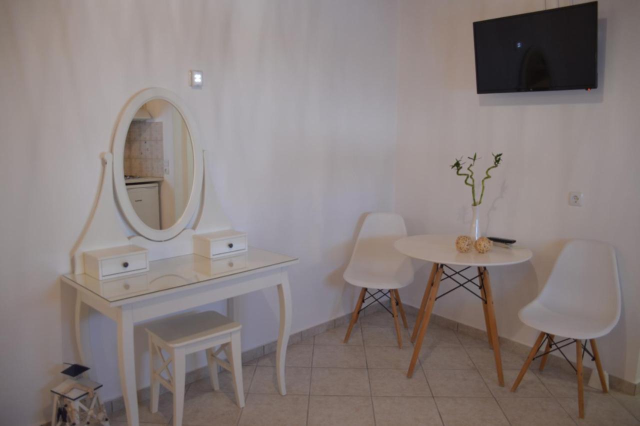 Cute Studio In Milos Tripiti Ngoại thất bức ảnh